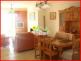 Se alquila entre Estepona � San Pedro piso amueblado de 140 mo distribuidos en 2 dormitorios dobles con armarios empotrados, recibidor, sal&oacute;n-comedor con chimenea, cocina independiente y bien equipada, despensa, A/A frio-calor, alarma, 2 ba&ntilde;os comple